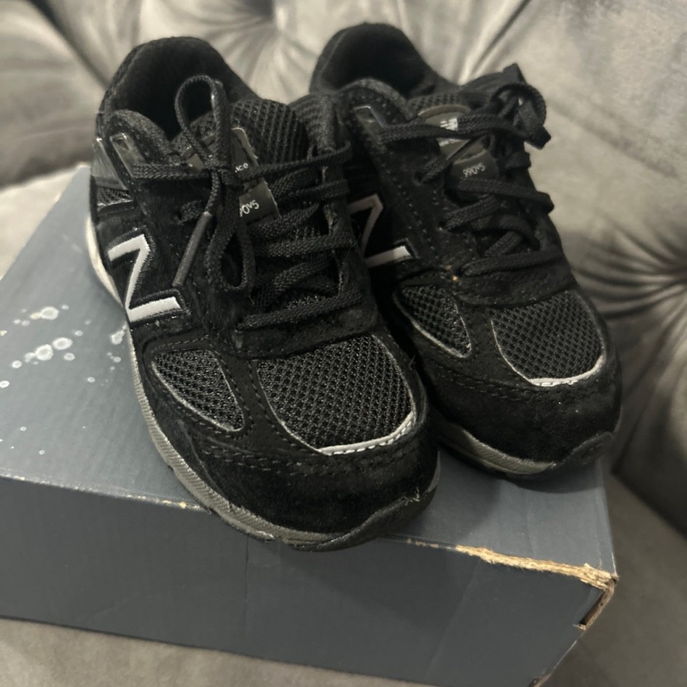 Toddler new balance sneakers